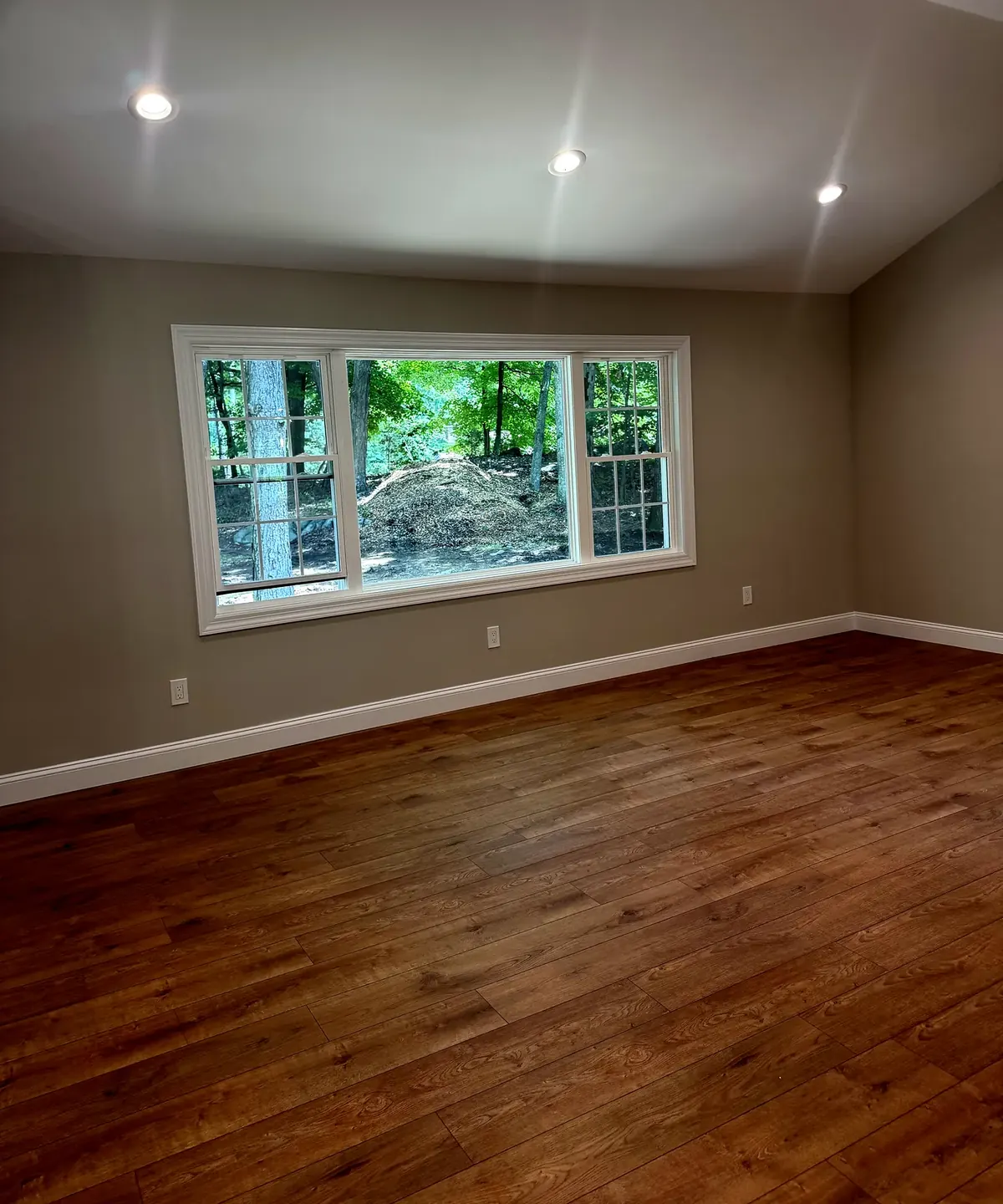 Move-in ready room
